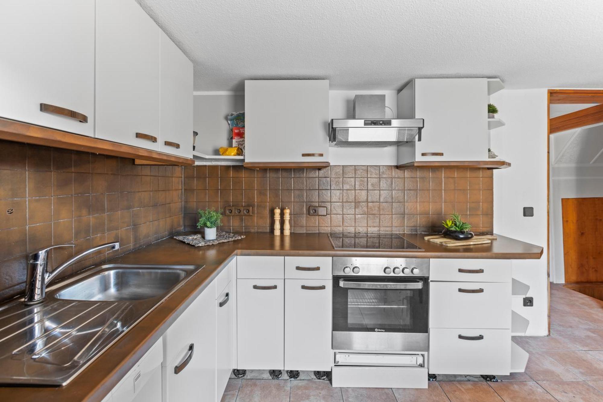 Sabina Monteurwohnung I 75 Zoll Tv I Kueche I Bad I Backofen I Trebbin Esterno foto